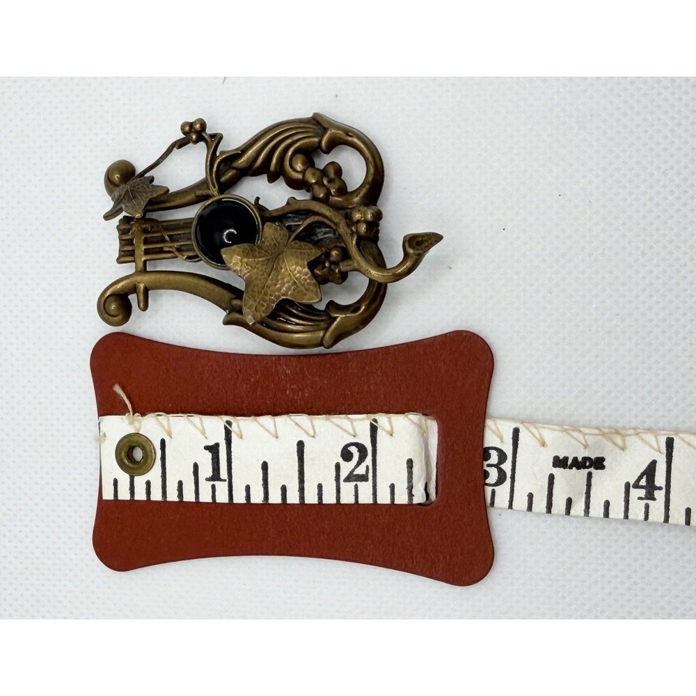 Vintage Art Nouveau Style Musical Lyre and Ivy Leaf Brass Brooch Black Cabochon - Picture 4 of 5